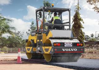 Rulli Compattatori stradali vibranti tandem Volvo DD90