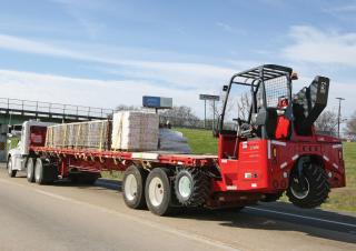 Carrelli elevatori montati su camion Carrelli elevatori diesel Moffett M 10-25.3