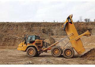 Dumperini articolati Caterpillar 730