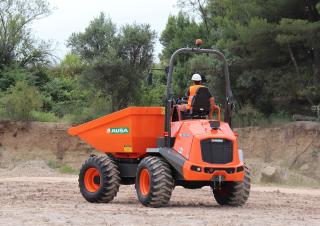 Dumpers a Ruote Ausa D 1001 APG