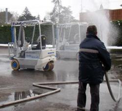 Carrelli elevatori frontali elettrici Montini Bingo Zinc 250
