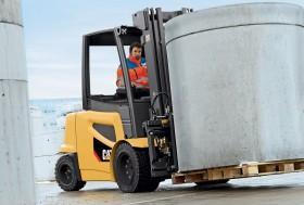 Carrelli elevatori frontali elettrici Caterpillar EP45