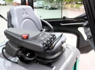 Carrelli elevatori frontali elettrici Mitsubishi FB16PN