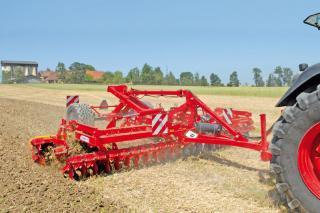Erpici a dischi-gancio Pöttinger Terradisc  5000 K
