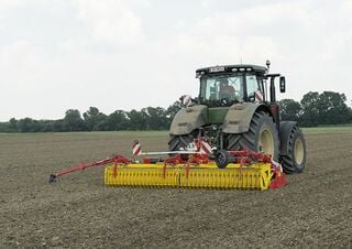 Erpici rotanti Pöttinger Lion 403 C