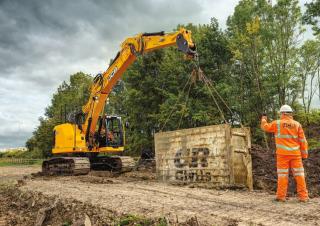 Escavatori cingolati JCB 245XR