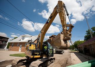 Escavatori cingolati Caterpillar 320E L