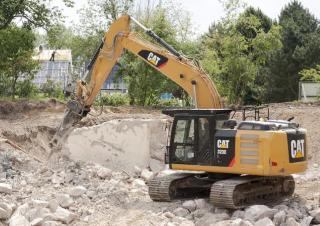 Escavatori cingolati Caterpillar 323E L