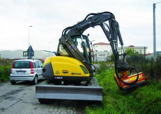 Escavatori cingolati Mecalac 8MCR