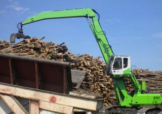 Movimentatori di materiali Sennebogen 830R E