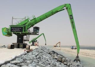 Movimentatori di materiali Sennebogen 880 EQ