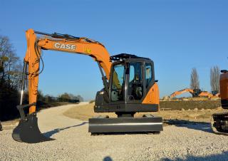 Escavatori cingolati Case CX85D SR