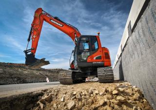 Escavatori cingolati Doosan DX140LCR-5