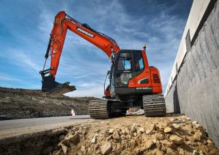Escavatori cingolati Doosan DX140LCR-3