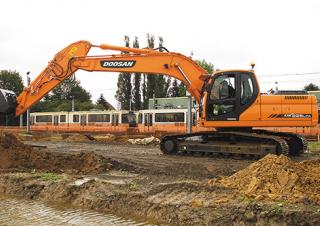 Escavatori cingolati Doosan DX 225LC-3