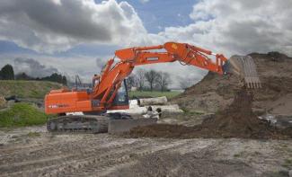 Escavatori cingolati Doosan DX 225LC-3