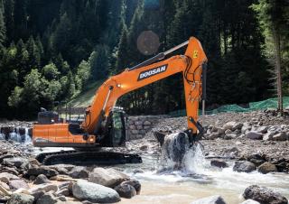 Escavatori cingolati Doosan DX210-7