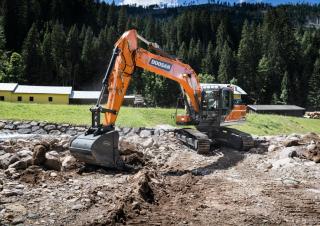 Escavatori cingolati Doosan DX210NLC-7