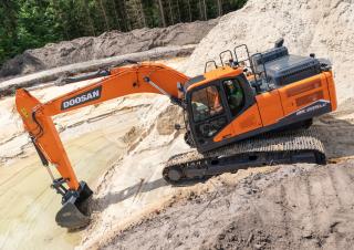 Escavatori cingolati Doosan DX235LC-7