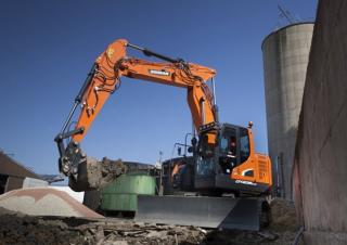 Escavatori cingolati Doosan DX235LCR-5