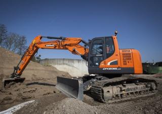 Escavatori cingolati Doosan DX235LCR-5