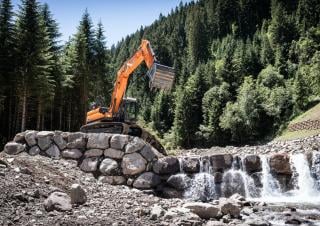 Escavatori cingolati Doosan DX245NHD-7