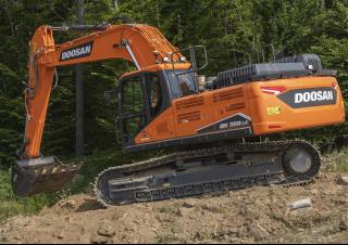 Escavatori cingolati elettrici Doosan DX300LC-7