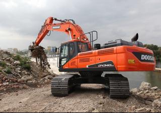 Escavatori cingolati Doosan DX340LC-5