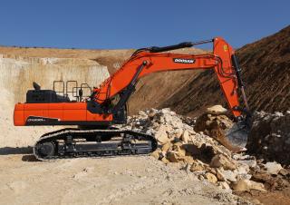 Escavatori cingolati Doosan DX530LC-5