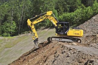 Escavatori cingolati New Holland E245C LC
