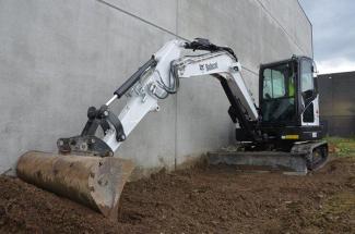 Escavatori cingolati Bobcat E62