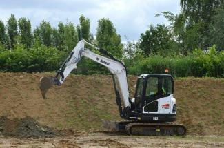Escavatori cingolati Bobcat E62