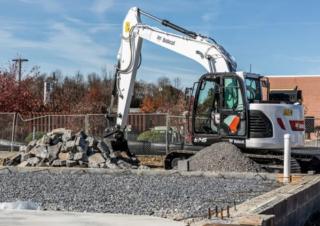 Escavatori cingolati Bobcat E145