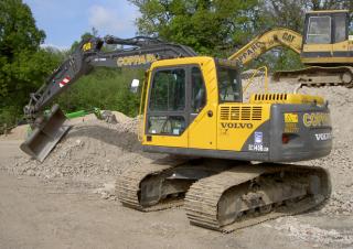 Escavatori cingolati Volvo EC140B