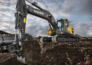 Escavatori cingolati Volvo EC220EN