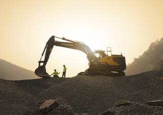 Escavatori cingolati Volvo EC250ERL