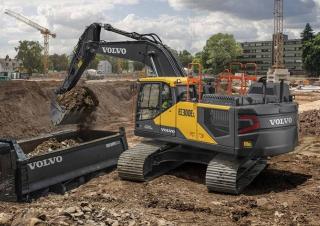 Escavatori cingolati Volvo EC300ERL