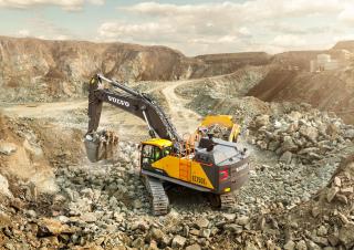 Escavatori cingolati Volvo EC750E