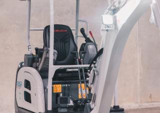 Escavatori cingolati elettrici Takeuchi TB 20 e