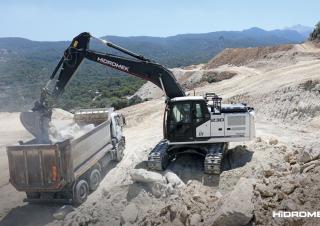 Escavatori cingolati Hidromek HMK 230 LC