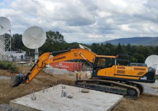Escavatori cingolati Hyundai HX380NL