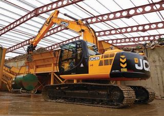 Escavatori cingolati JCB JS190LC