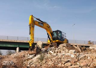 Escavatori cingolati JCB JS220LC