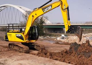 Escavatori cingolati JCB JS240NLC
