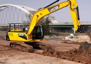 Escavatori cingolati JCB JS240SC