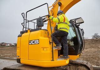 Escavatori cingolati JCB JZ 140 LC