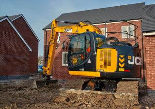 Escavatori cingolati JCB JZ 140 LC