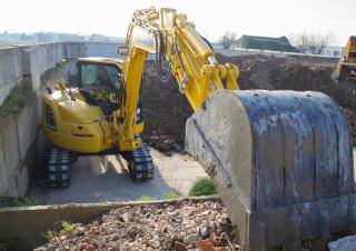 Escavatori cingolati Komatsu PC88MR-10