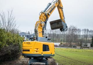 Escavatori cingolati Liebherr R 926 Compact Litronic