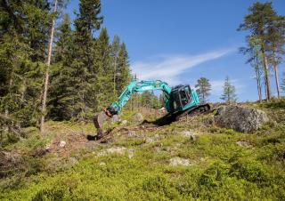 Escavatori cingolati Kobelco SK 140 SRL 5